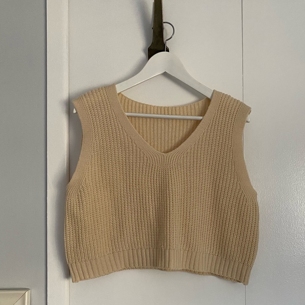Cream cropped sweater